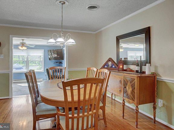 4th image of 16829 Sterling Rd