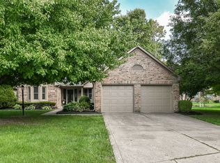 11505 Woodview West Dr, Carmel, IN 46032