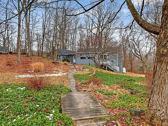 2nd image of 98 Mount Airy Road S