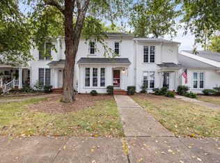 104 Pickett Ln, Cary, NC 27511