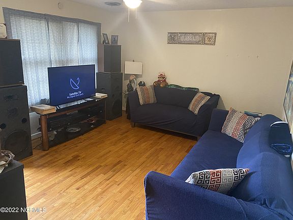 2nd image of 5005 Ilex Dr