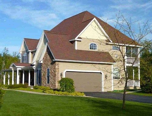 2nd image of 59 Wincrest Dr