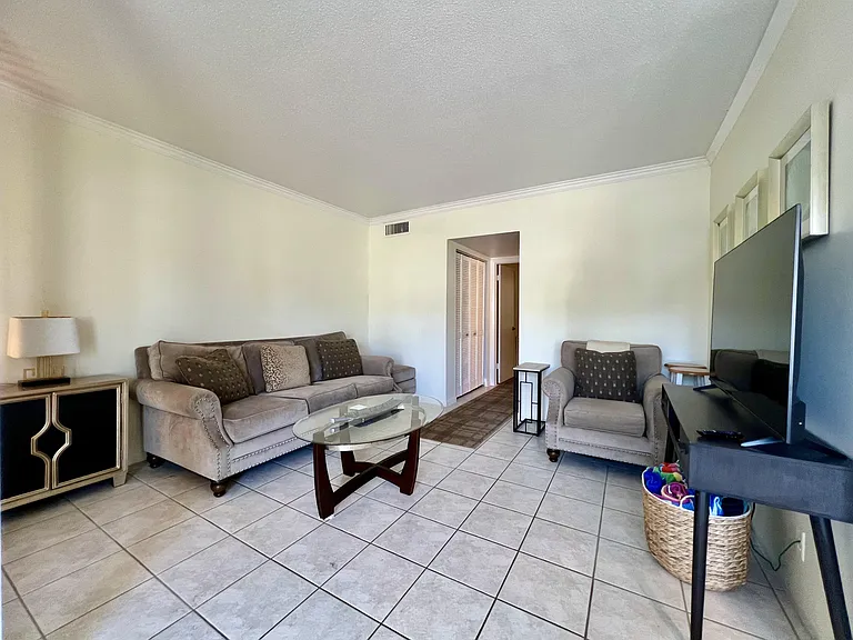 4201 S Ocean Blvd — Photo 10