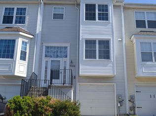 7104 Collinsworth Pl, Frederick, MD 21703