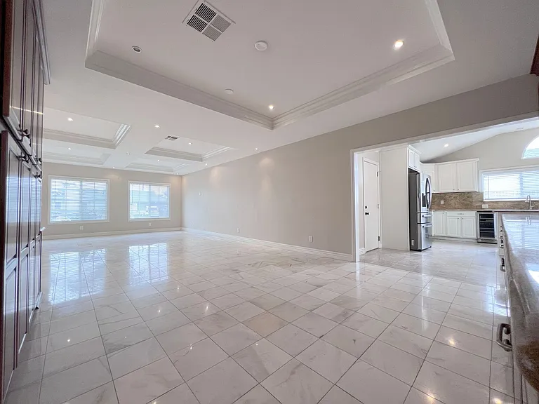 9362 Leilani Dr — Photo 9