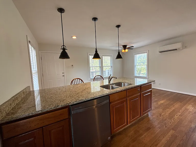 271 E Hollywood Ave #271 — Photo 6