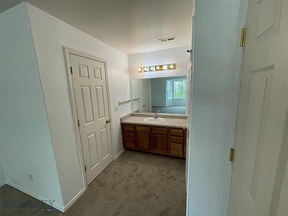 5th image of 763 Forestglen Dr APT E