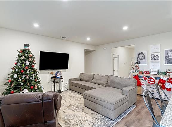 5th image of 514 Silo Cir