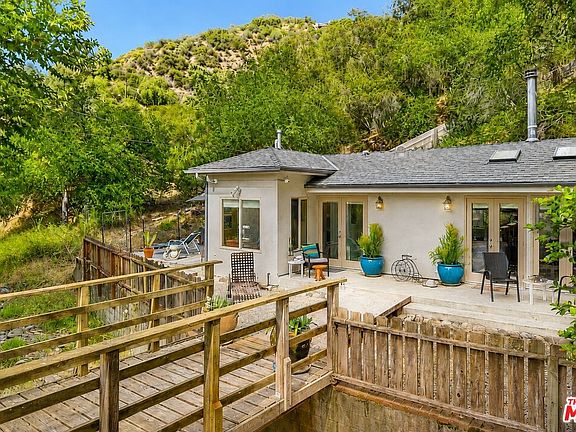 4th image of 1446 Old Topanga Canyon Rd