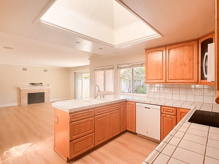 4668 Calle De Farrar — Photo 6