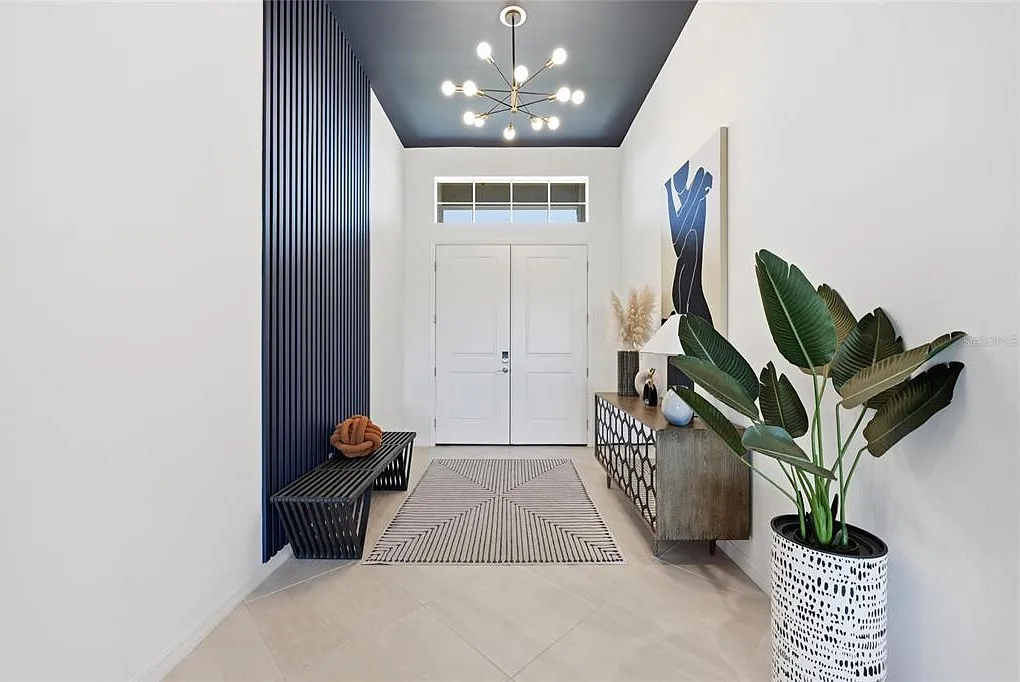 3 bed, 3.0 bath, 2650 sqft, $6,000 — Photo 3