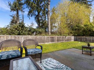 5706 Ebbtide St #1, Sechelt, BC V7Z 0J4