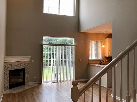 2nd image of 349 Robin Glen Ln