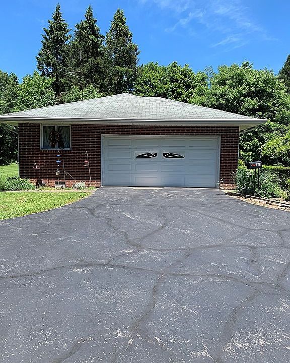 2nd image of 585 Methodist Rd