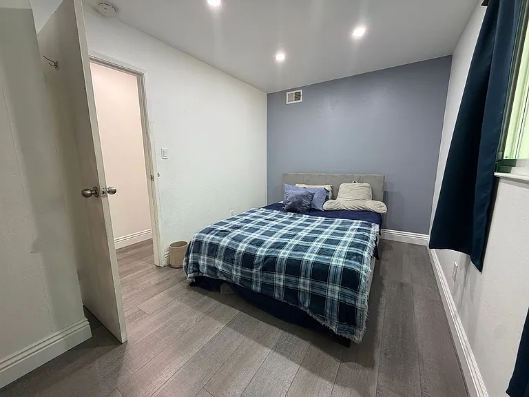 3163 Portsmouth Dr — Photo 16
