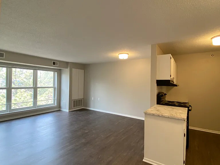 1068 N Raymond Ave #104 — Photo 14