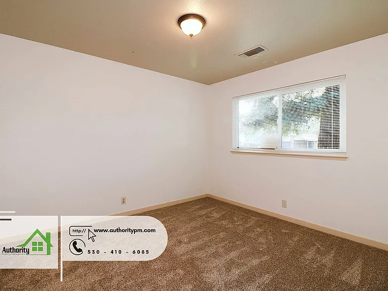 3751 Harrow Ct — Photo 16