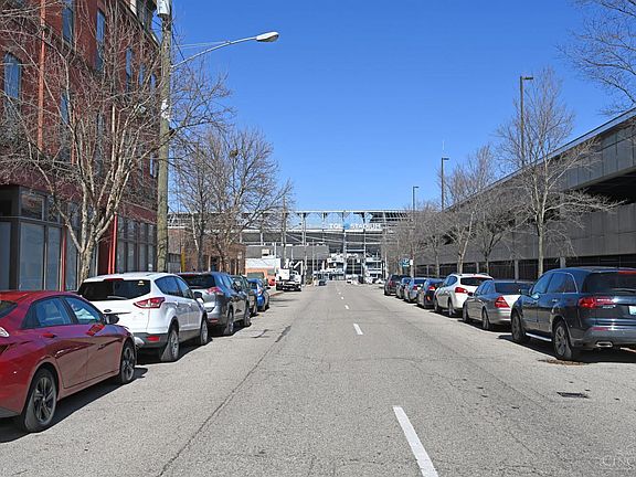 4th image of 1201 Central Ave