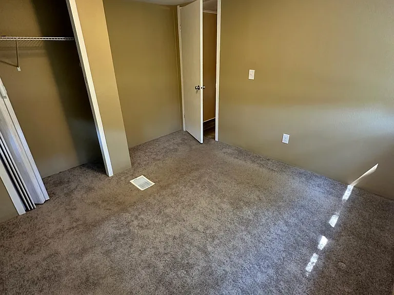 1111 N Point Lonesome Rd #4A — Photo 8