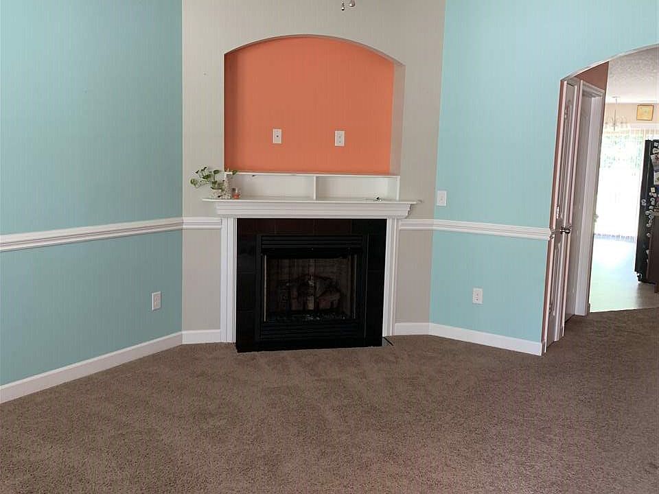 2nd image of 653 Chastine Dr