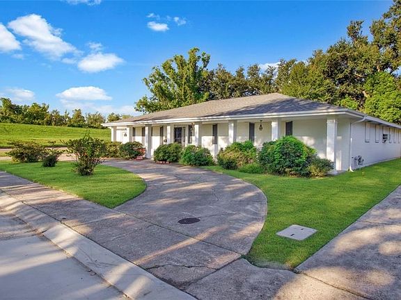 2nd image of 2 Donelon Dr