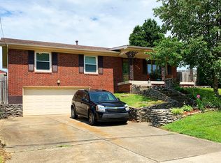 9110 Gayle Dr, Louisville, KY 40272
