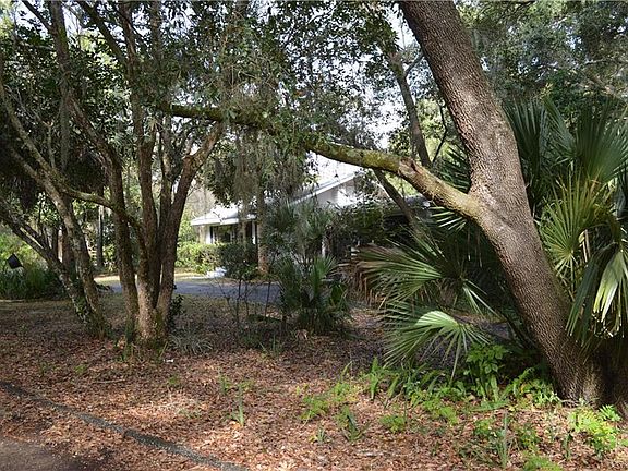 5th image of 11728 Lake Dr