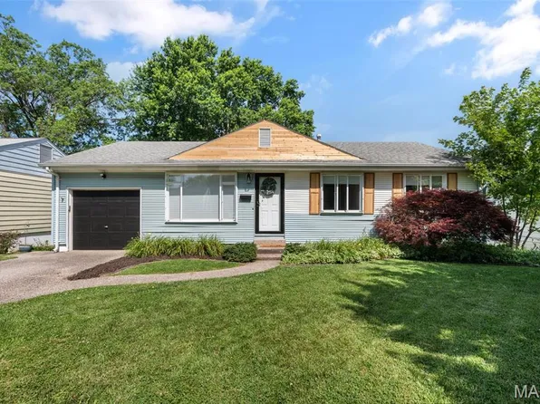 8225 Marvale Ln, Saint Louis, MO 63123