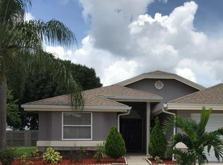 7101 52nd Dr E, Bradenton, FL 34203