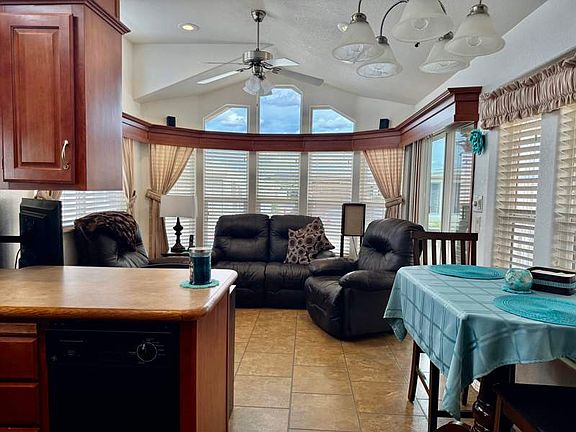 3rd image of 10442 N Frontage Rd #189