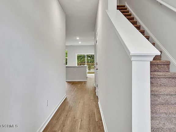3rd image of 6664 Lemon Ln
