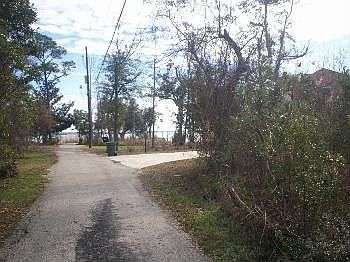 1st image of 10100 Noriega Dr
