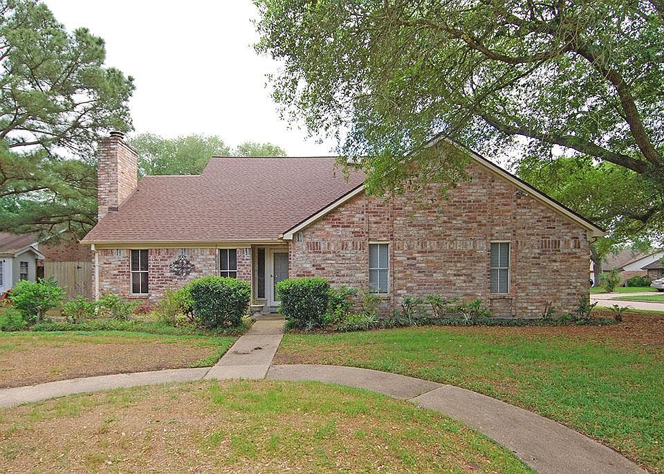 1st image of 22623 Deville Dr