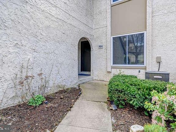 2nd image of 164 Thoreau Dr