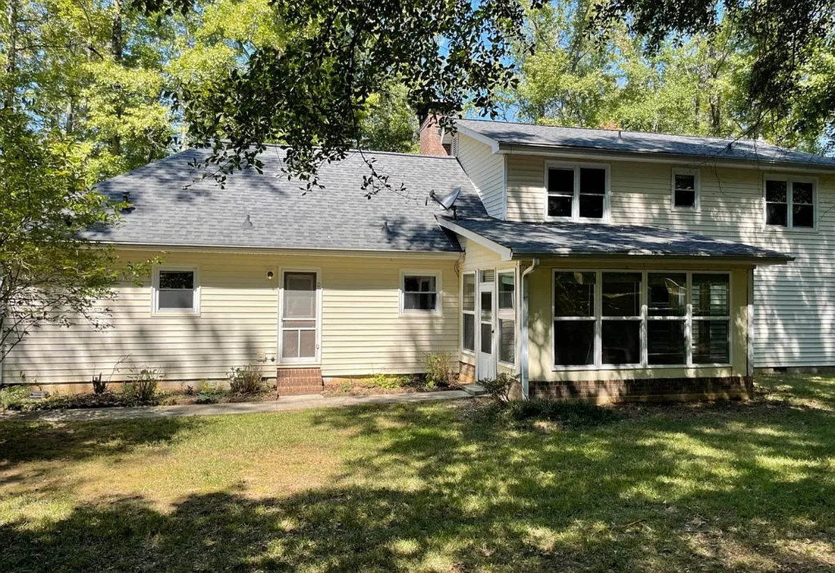 Building Photo - 114 McBride Rd