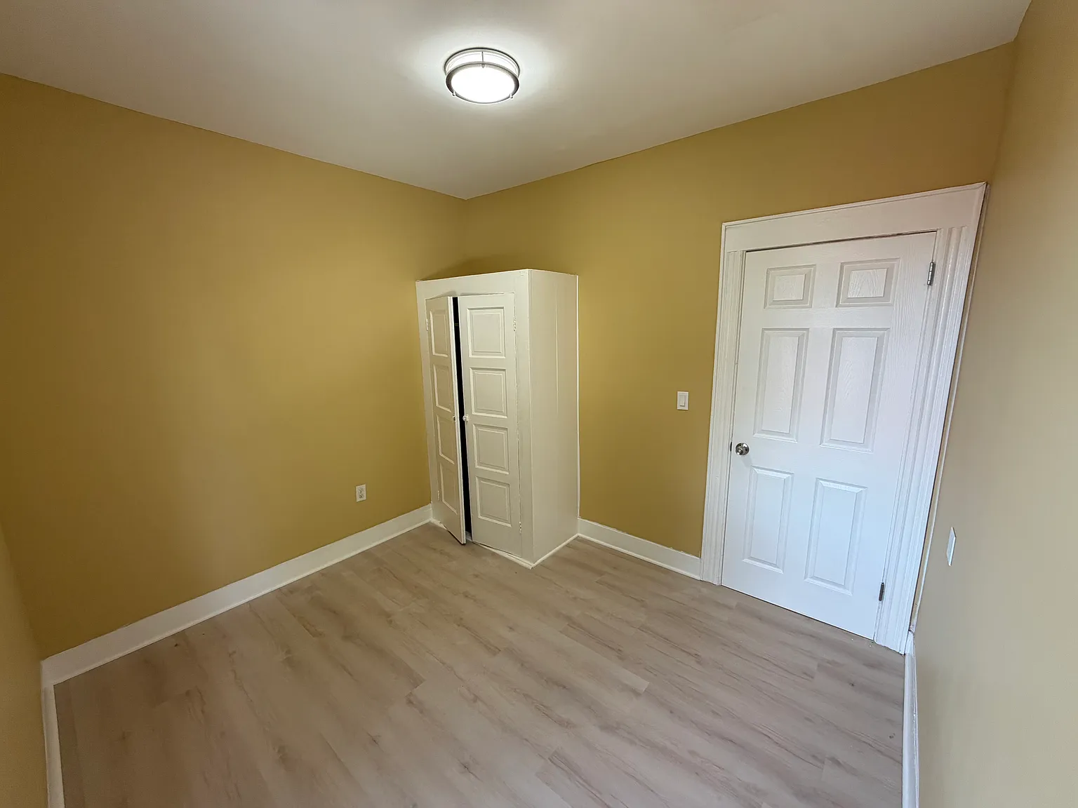 2 bed, $2,500 — Photo 4