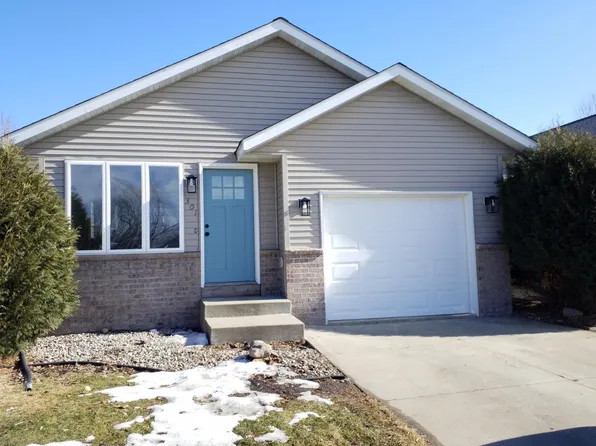 301 Lady Slipper Ave NE, New Prague, MN 56071