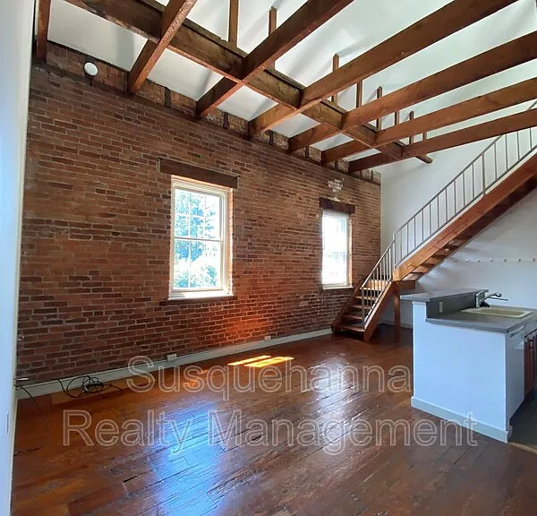 402 W Frederick St #302 — Photo 3