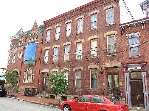 1327 W North Ave photo 1