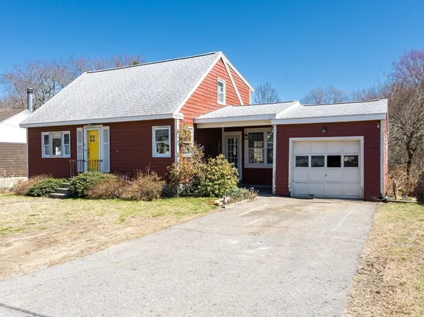 45 Superior Ave, Dracut, MA 01826