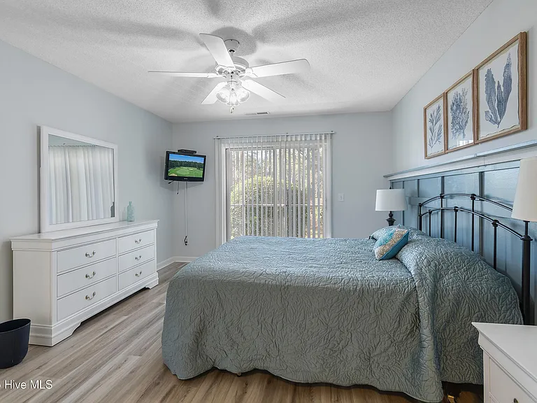 3350 Club Villas Dr #101 — Photo 25