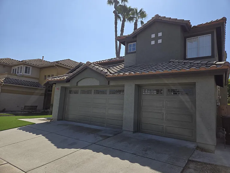 2378 Fairway Oaks Dr — Photo 2