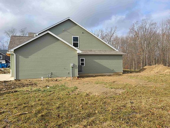 3rd image of 1315 E Boulder Run
