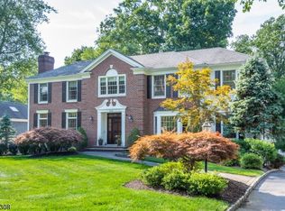 185 Noe Ave, Chatham, NJ 07928