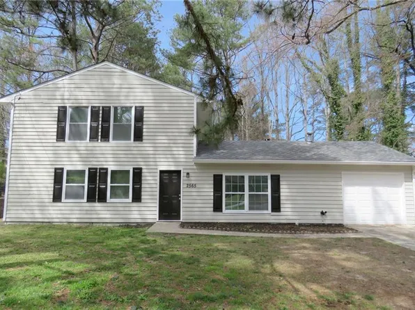 2565 Ravencliff Rd, Atlanta, GA 30349