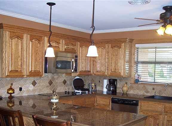 3rd image of 903 Mimosa Dr