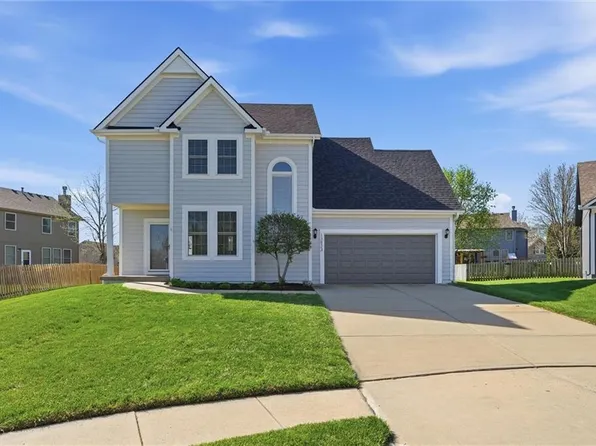 13823 W 154th Ter, Olathe, KS 66062