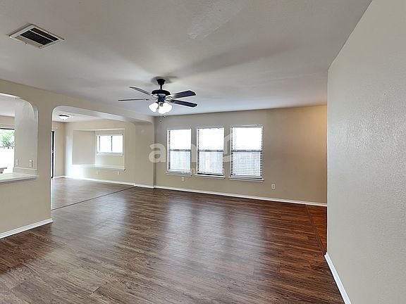 5th image of 1227 Deerhound Pl