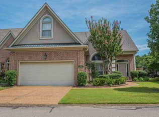 1692 Village Ridge Rd, Collierville, TN 38017