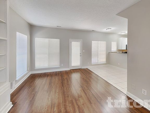 3rd image of 4882 Aldridge Pl NW